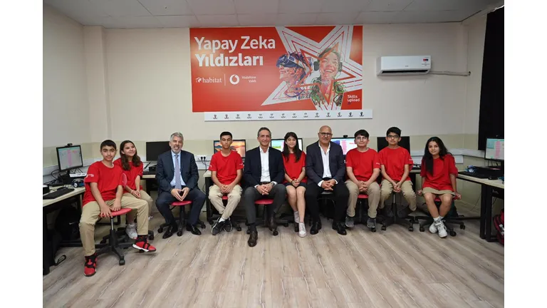 Vodafone Vakfı ve Habitat Derneğinden Gençler İçin Yapay