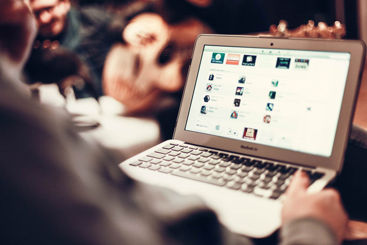 Dijital Kitleleri Etkilemek: Influencer Marketing 